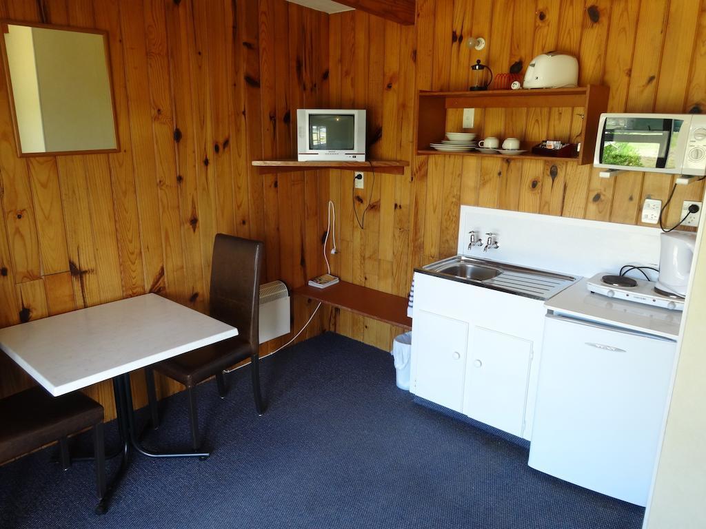 Ninety Mile Beach Holiday Park Waipapakauri Zimmer foto
